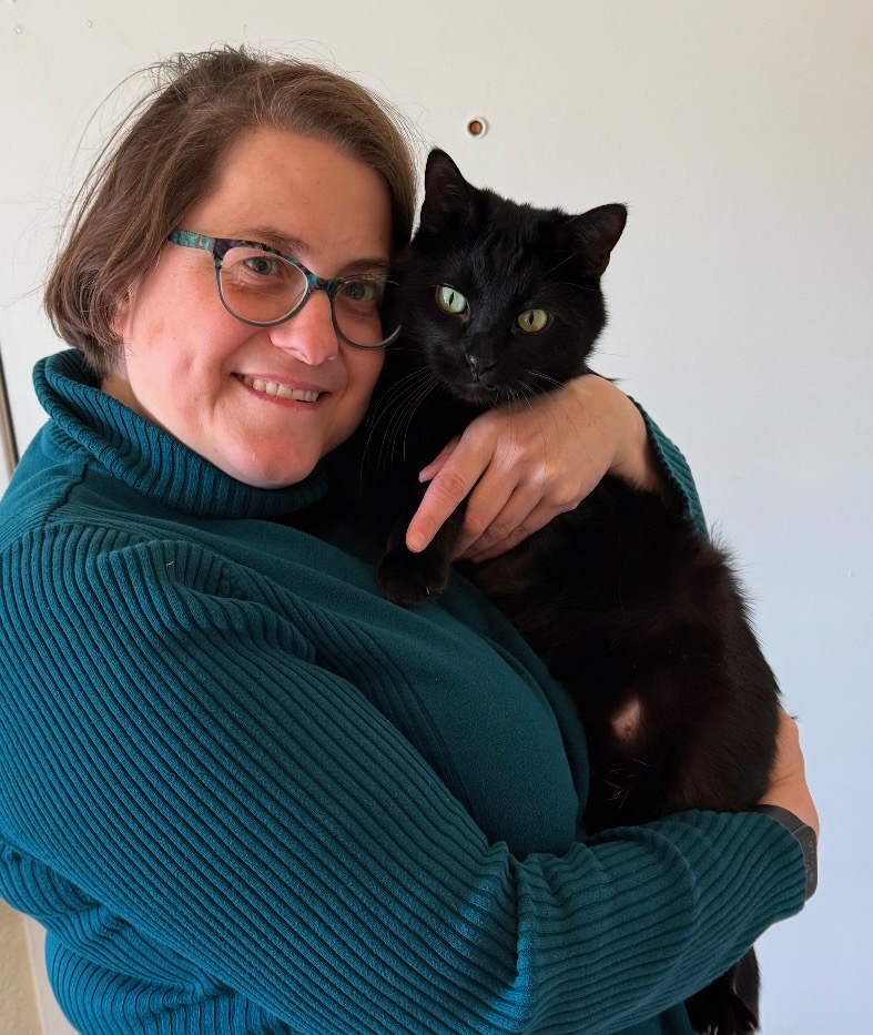 Anns Animal Behavior and cat hug